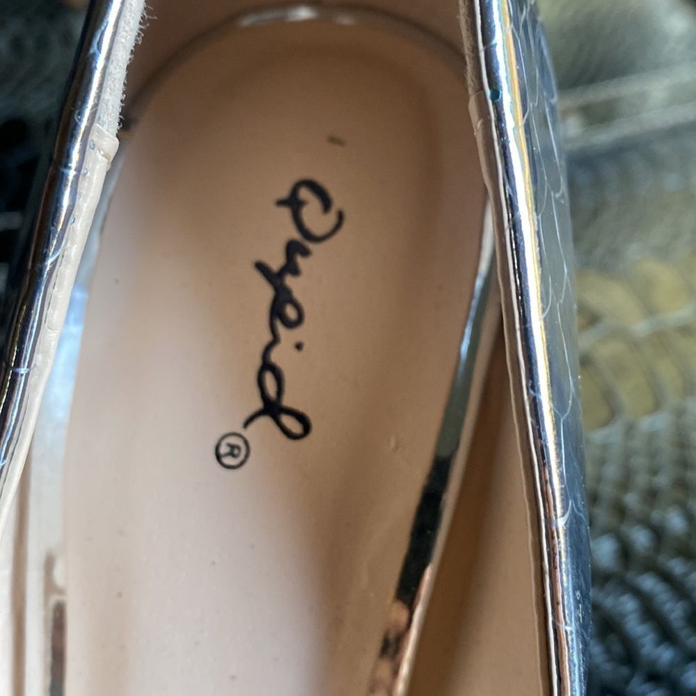 Silver Snakeskin Heels 👠 Sz 7 womans - Picture 3 of 4